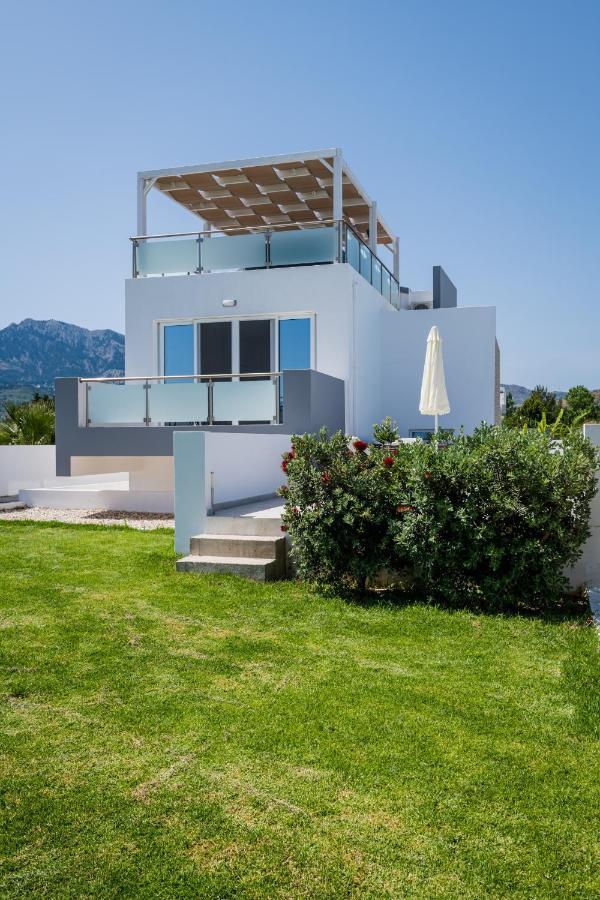 Asteria Pearl Villa 2 With Rooftop Jacuzzi Tigkaki  Exterior photo