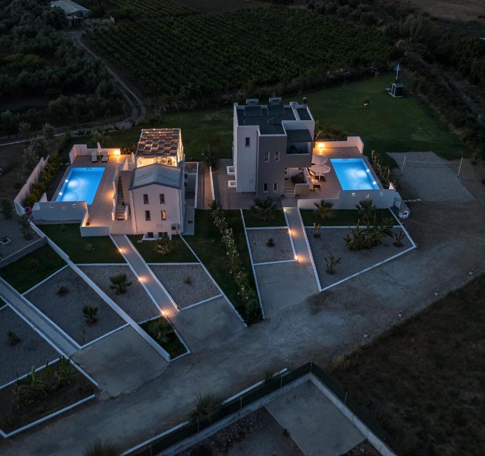 Asteria Pearl Villa 2 With Rooftop Jacuzzi Tigkaki  Exterior photo