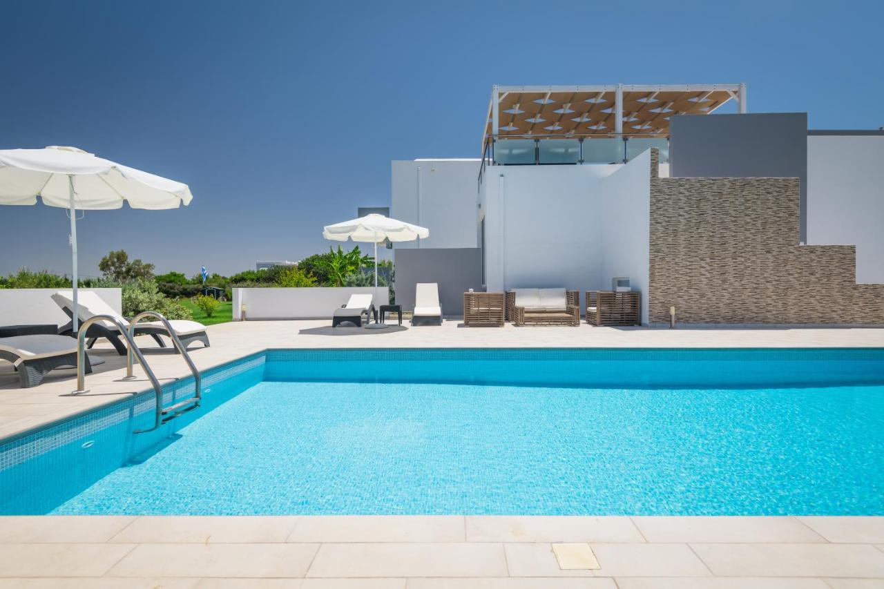 Asteria Pearl Villa 2 With Rooftop Jacuzzi Tigkaki  Exterior photo